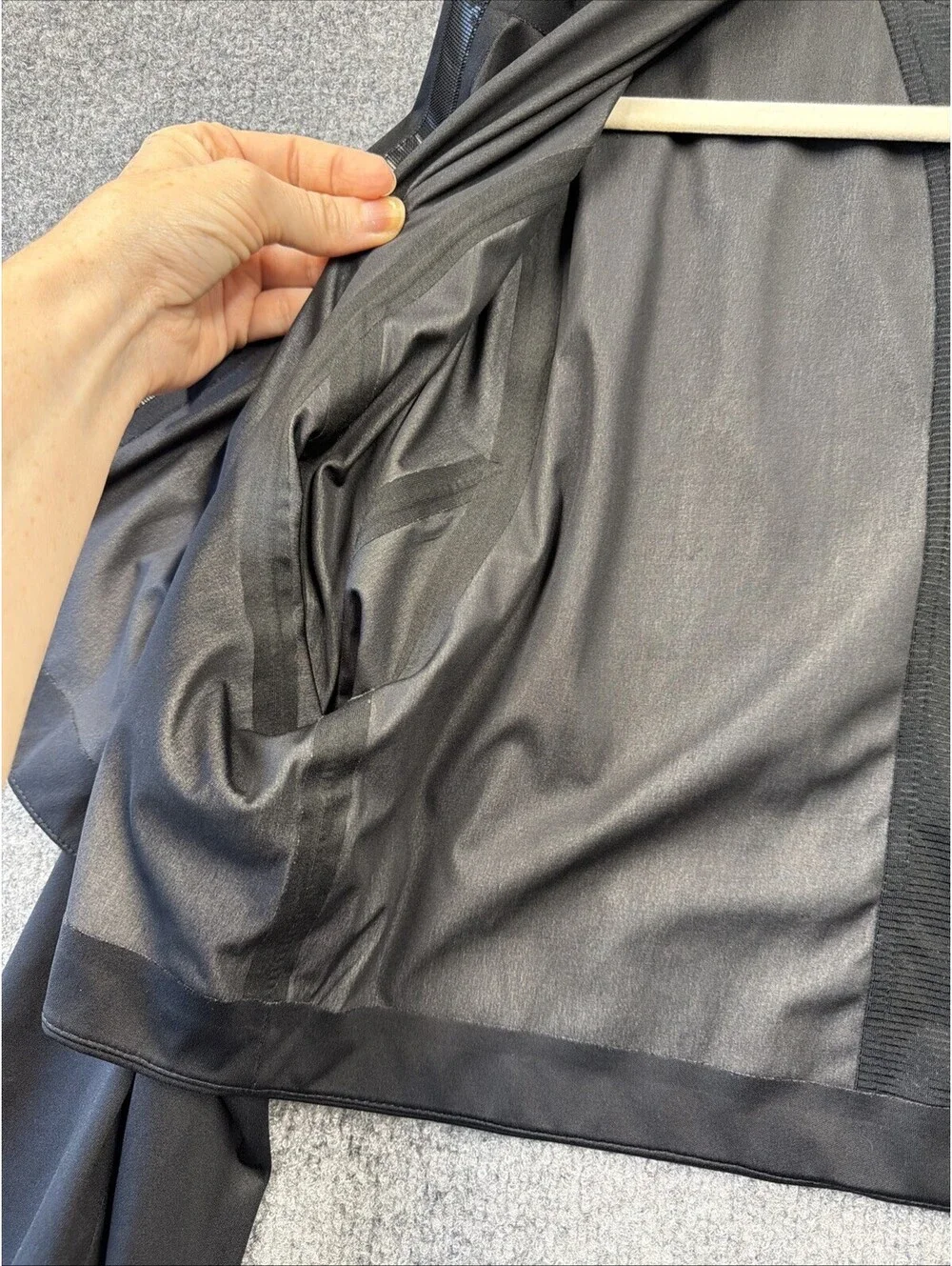 Nike Cropped Water Resistant Runners Jacket Storm Fit ADV LG